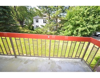 1011 Main St Unit 11, Woburn, MA 01801