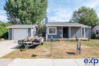 209 E Redwood St, Gillette, WY 82718