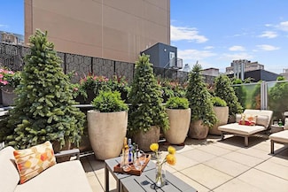 261 W 28th St Unit 10DD, New York, NY 10001