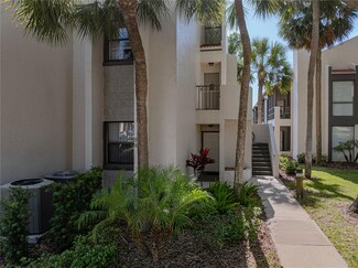 301 Laurel Cove Way Unit 111, Winter Haven, FL 33884
