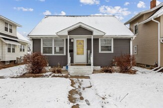 1917 3rd St SW, Cedar Rapids, IA 52404