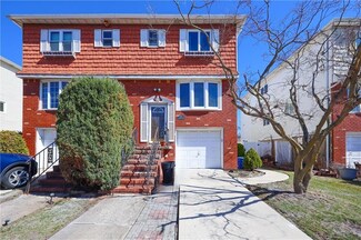 17 Bartow St, Staten Island, NY 10308