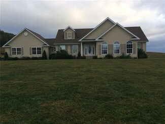 559 Wissinger Rd, Vintondale, PA 15961