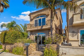316 13th St, Huntington Beach, CA 92648