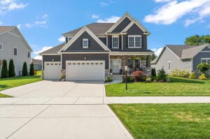 2011 Timberwood Ln, Chesterton, IN 46304