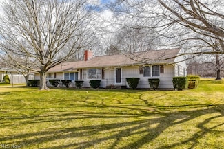 2971 Givens Dr, Norton, OH 44203