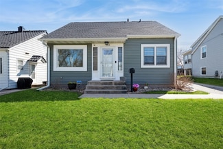 1104 24th St SE, Cedar Rapids, IA 52403