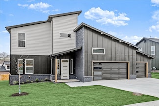 1300 Bunker Dr, Pea Ridge, AR 72751