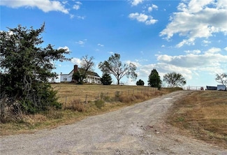 230 SE Star Rd, Baxter Springs, KS 66713