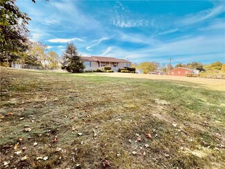 1211 Pittsburgh Rd, Oliver, PA 15401