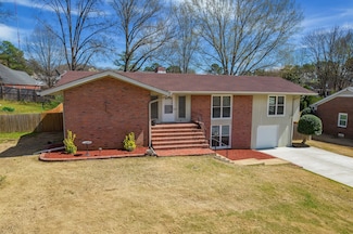 596 Russell Rd, Jackson, TN 38301