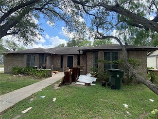3733 Mendenhall Dr, Corpus Christi, TX 78415