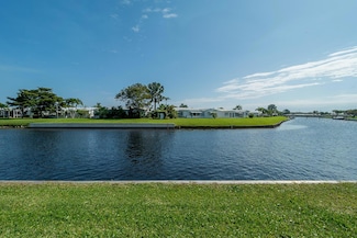 502 SW 16th St, Boynton Beach, FL 33426