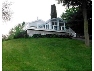 668 Latonka Dr, Mercer, PA 16137