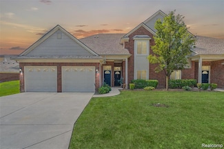 14353 Shadywood Dr, Sterling Heights, MI 48312