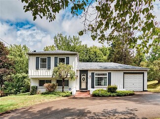 627 Westland Dr, Gibsonia, PA 15044