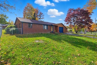 1318 Eastwood Dr, Clarion, PA 16214