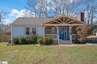 202 Bannister St, Easley, SC 29640