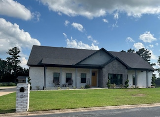 100 W End St, Beebe, AR 72012