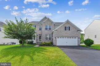 18727 Pier Trail Dr, Triangle, VA 22172