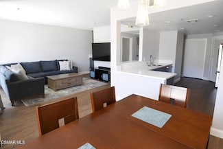 5350 White Oak Ave Unit 105, Encino, CA 91316