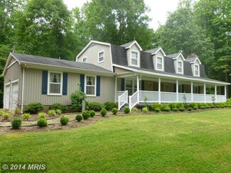 5900 Ladysmeade Ln, Gloucester, VA 23061