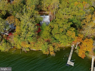 43979 Drum Cliff Rd, Hollywood, MD 20636