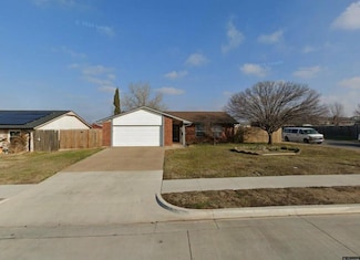 6501 SW Oak Cliff Ave, Lawton, OK 73505