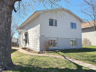 205 24th Ave N, Saint Cloud, MN 56303