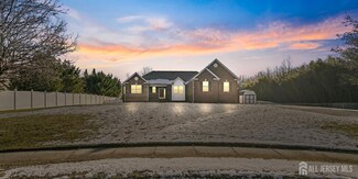 19 Lorali Way, Monroe Township, NJ 08831