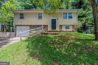 2242 Cherokee Valley Cir, Lithonia, GA 30058