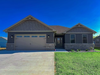 9609 W Premier Dr, Yorktown, IN 47396