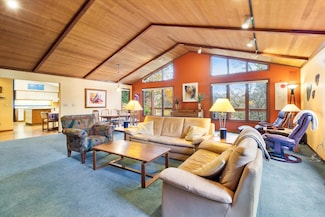 1624 NW Olmar Dr, Grants Pass, OR 97526