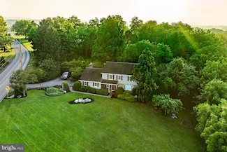 1505 Clay Rd, Ephrata, PA 17522