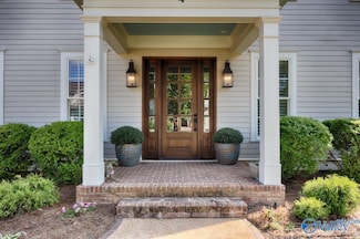 4 Georgetta Dr SE, Huntsville, AL 35801