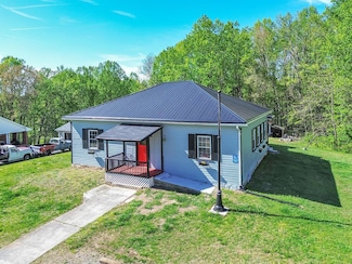 2654 Pinhook Rd, Peterstown, WV 24963