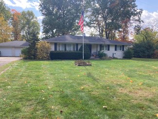 33535 Redfield St, Niles, MI 49120