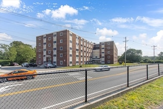 215 Winter St Unit 5R, Weymouth, MA 02188