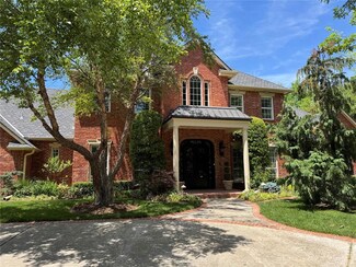 1611 Mulholland Dr, Edmond, OK 73012