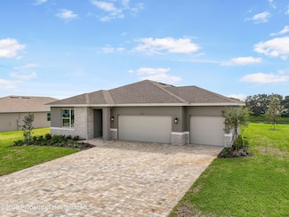 9156 Players Dr, Weeki Wachee, FL 34613