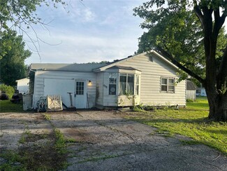604 Ashland Ave, Granite City, IL 62040