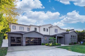 15042 Hartsook St, Sherman Oaks, CA 91403