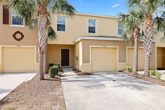 9960 Hound Chase Dr, Gibsonton, FL 33534