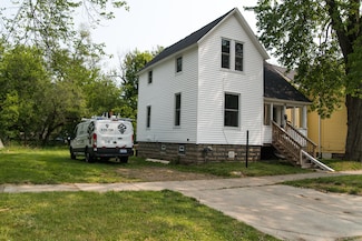 636 Mabel St, Kalamazoo, MI 49007
