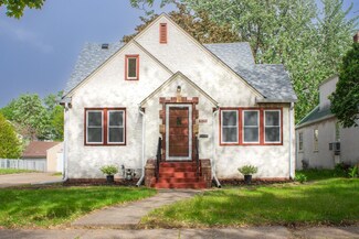1028 Hall Ave, Saint Paul, MN 55118