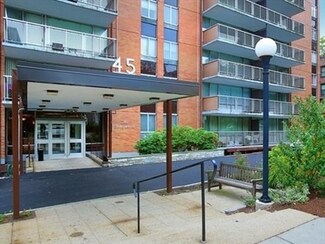45 Longwood Ave Unit 803, Brookline, MA 02446
