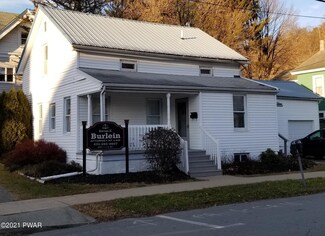 307 11th St, Honesdale, PA 18431