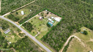490 Quail Hollow Blvd, Chipley, FL 32428
