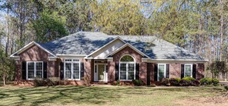 136 Lantern Ln, Ellerslie, GA 31807