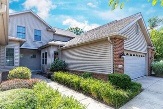 6325 Stonebrook Dr Unit 1B, Fairview, PA 16415